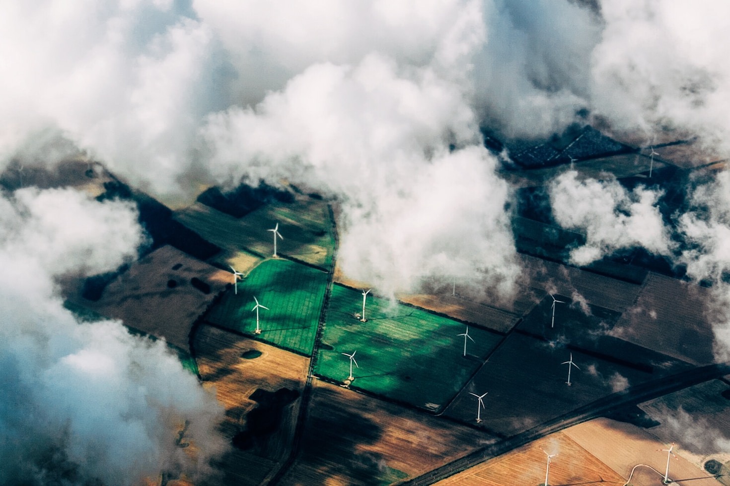 How Renewable Technology Reduces Your Monthly Costs